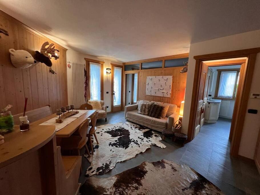 Appartamento Incantevole Con Box E Ski Room, Wi-Fi, ボルミオ エクステリア 写真